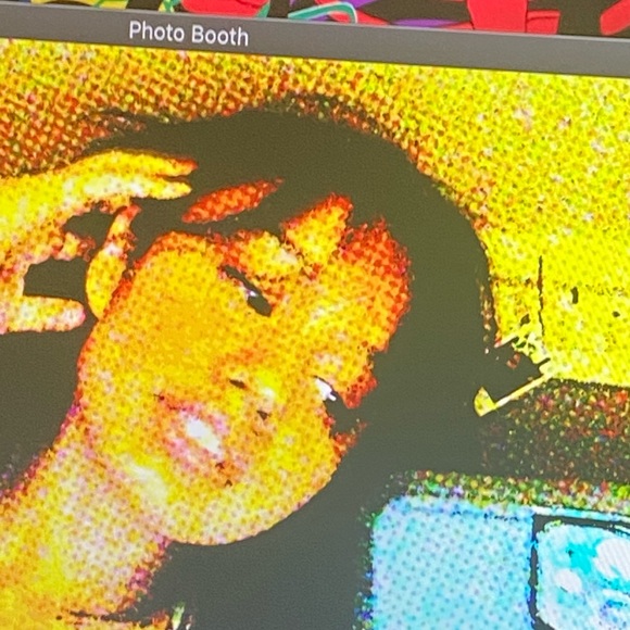 Meet your Posher, Ash - Picture 1 of 1